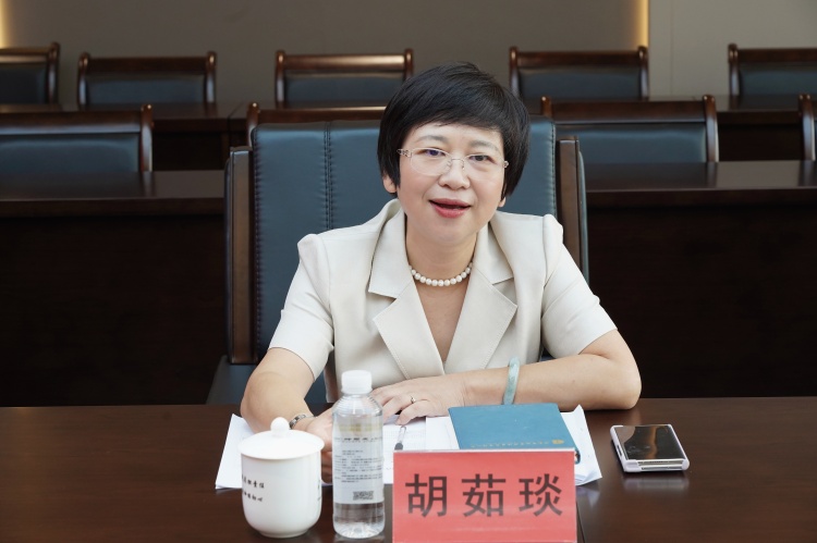 1011金融工委座谈胡总发官网.jpg